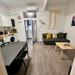 Appartamento Poble Sec. Excelente Ubicacion Cerca De La Playa Y De Ramblas Barcellona